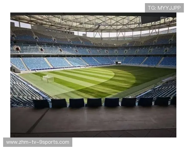 足球俱乐部训练基地对外开放日人气爆棚，足球培训基地